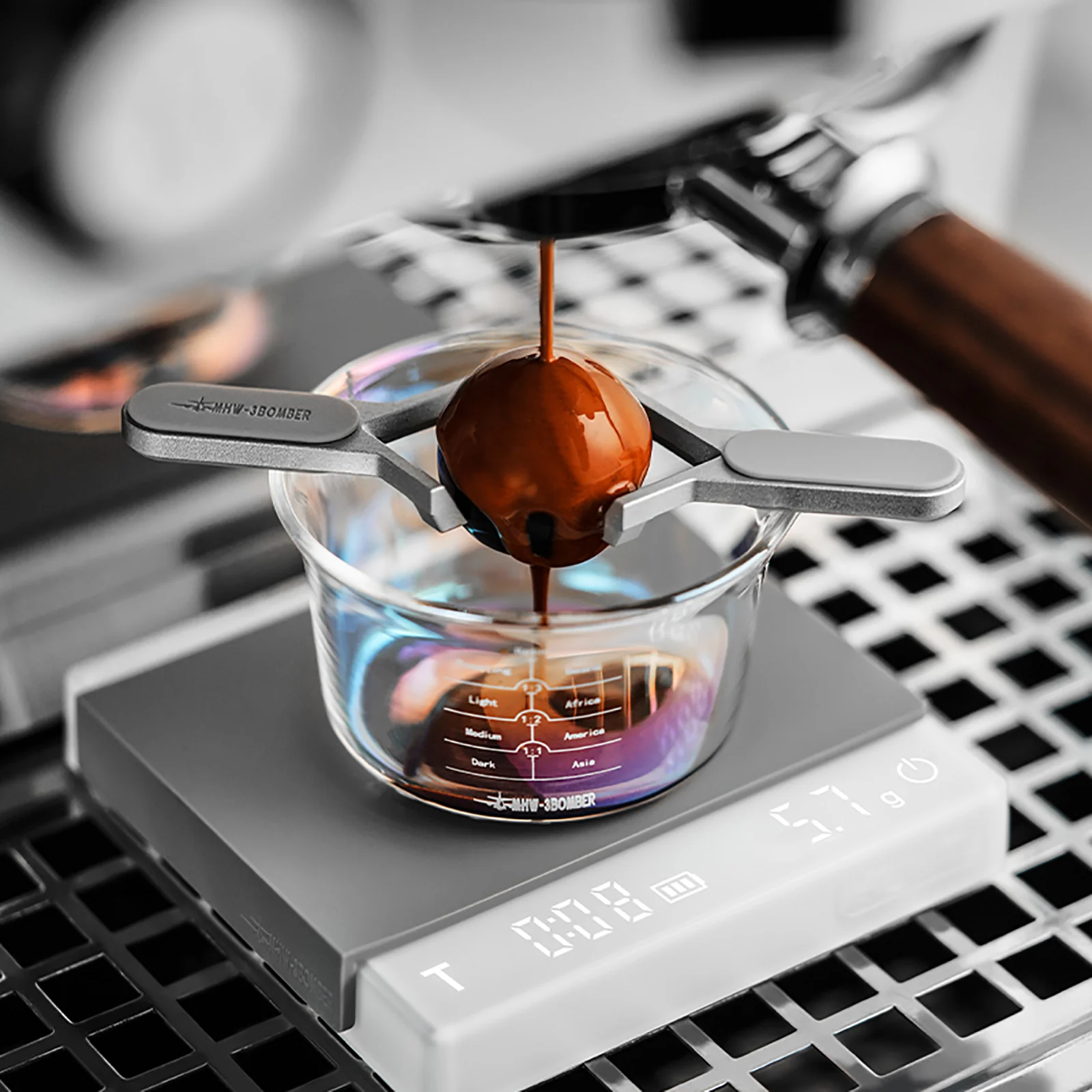 MHW-3BOMBER Smooth Espresso Chilling Frozen Ball - Image 3